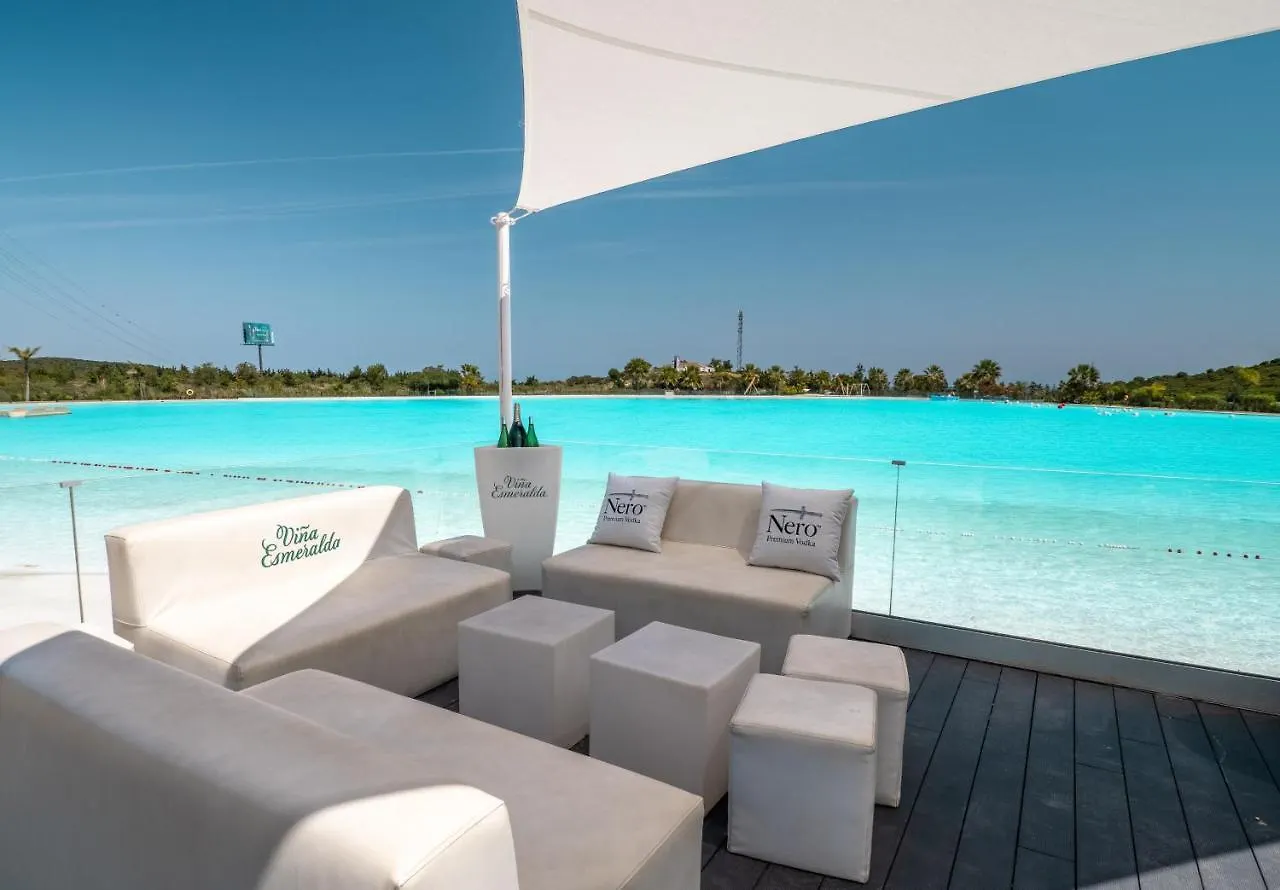 אסטפונה 2214-Modern Apt With Private Beach ספרד